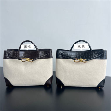 bottega veneta andiamo crocodile-embossed leather and canvas tote bag #743572